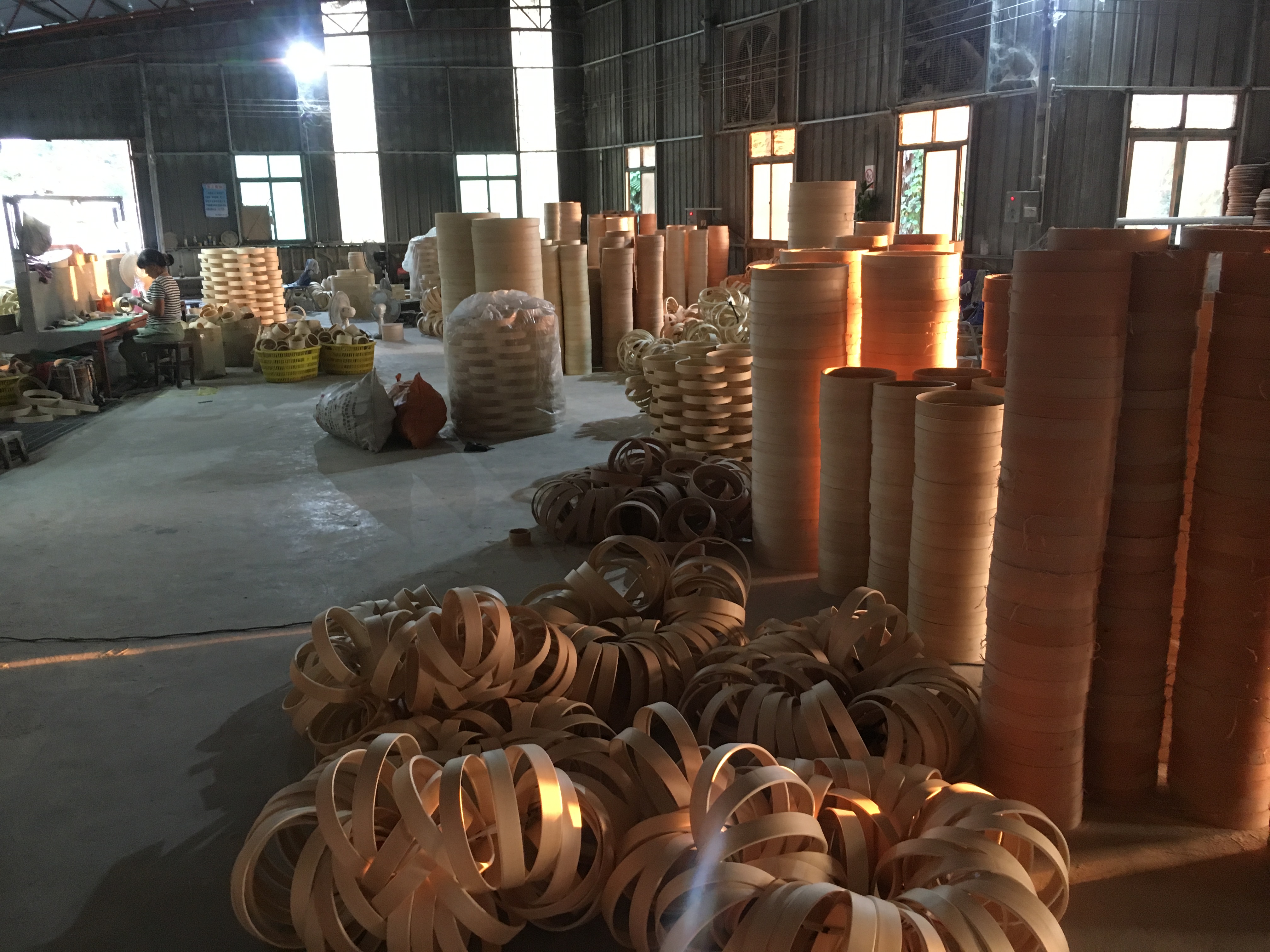 Zhanjiang Kaiwei Wood Industry Co., Ltd. – Wooden wall clock 1