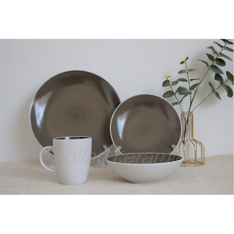 Semi-matte reactive dinnerware