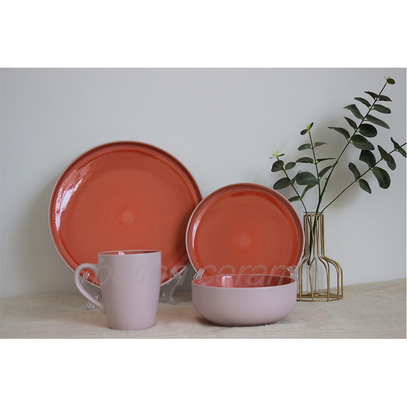 Reactive dinnerware