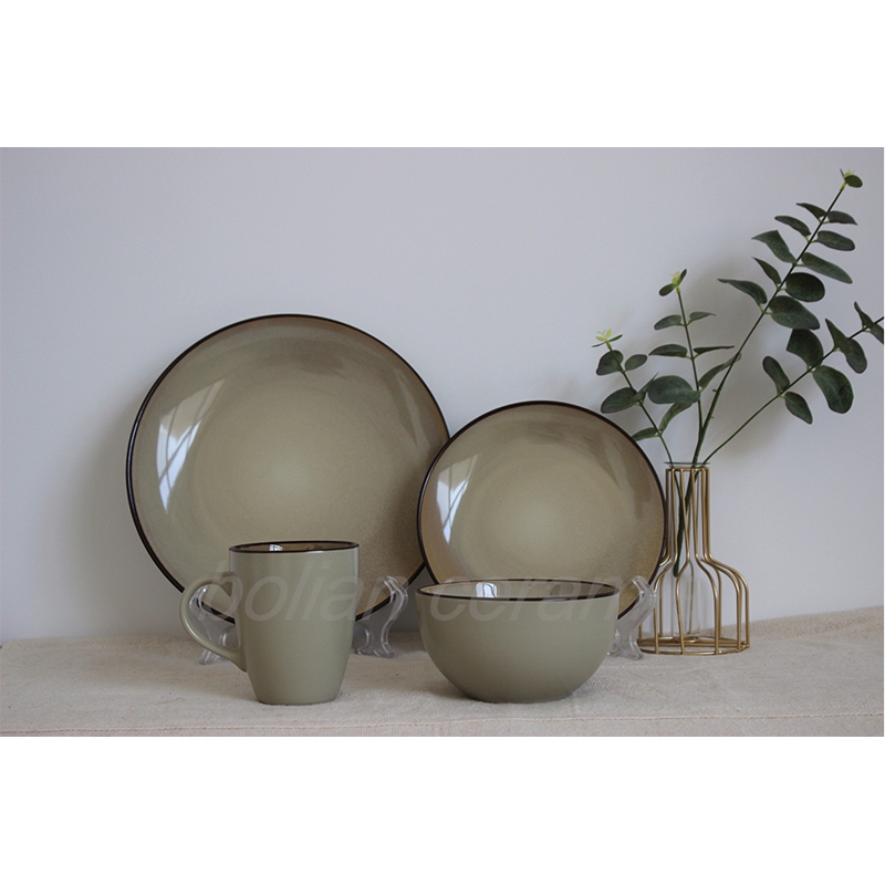 Reactive dinnerware