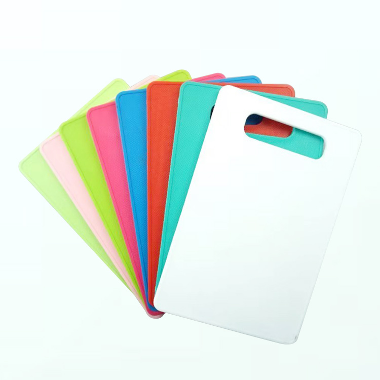 plastic cutting board