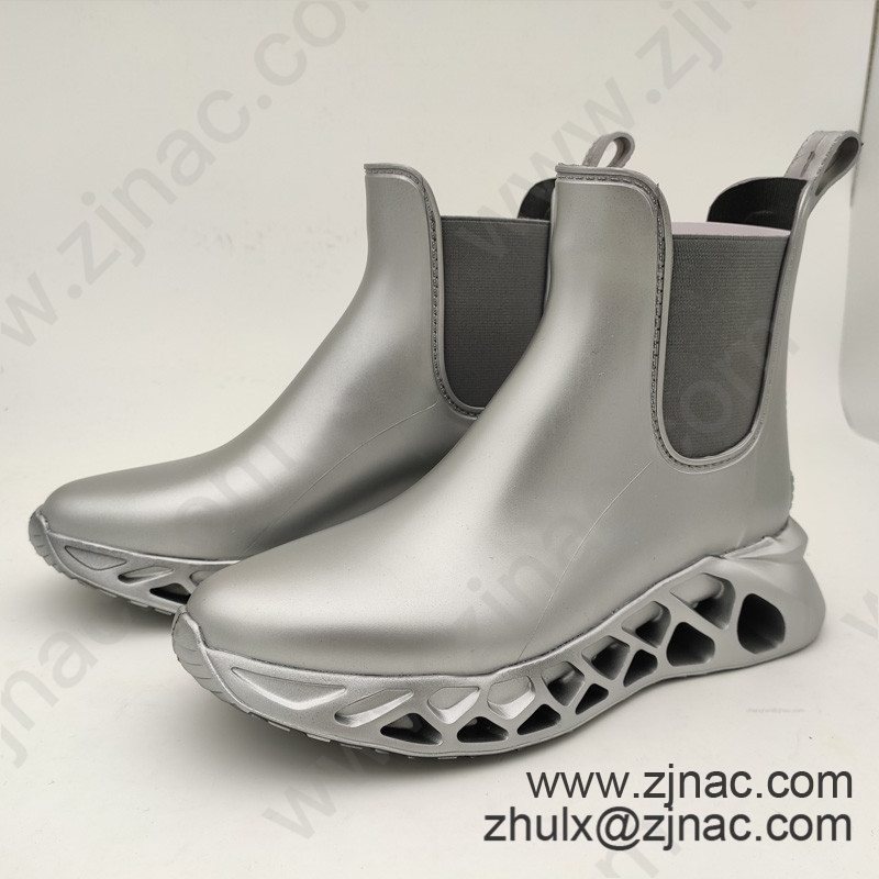 Sports fashion waterproof rain boots