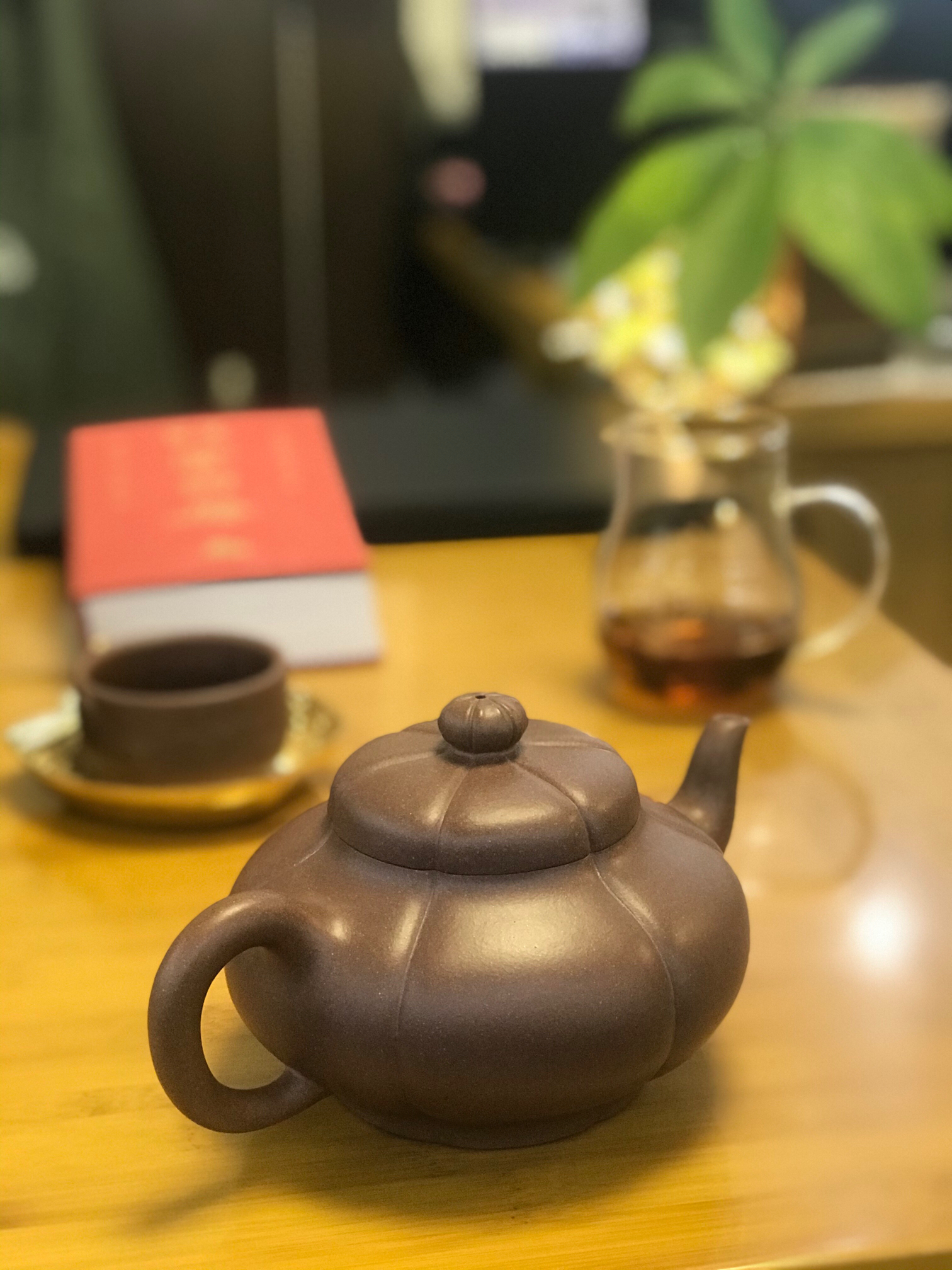 Ceramic tea-pot