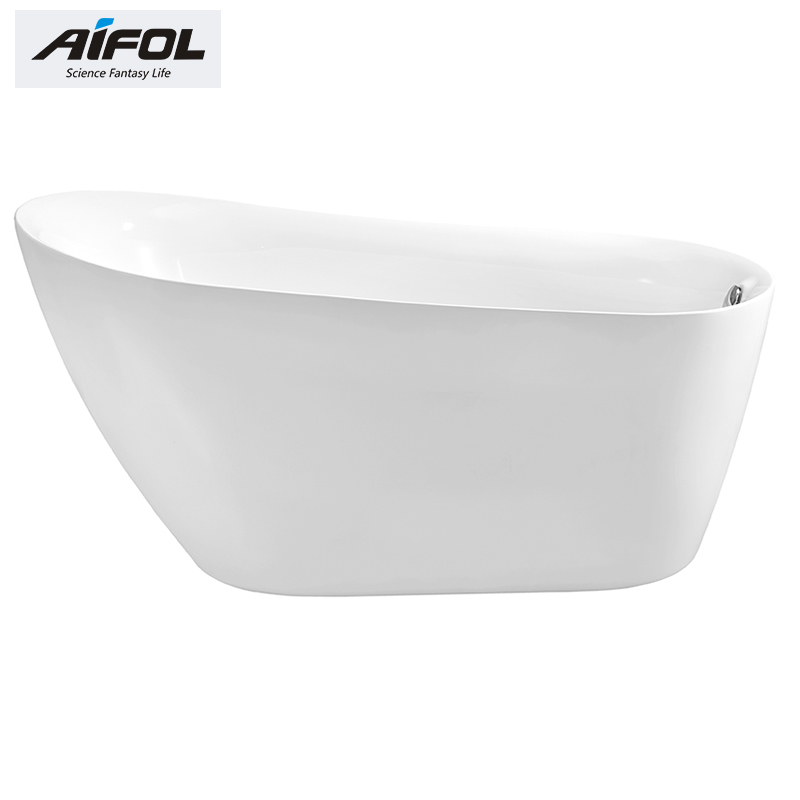 Free standing bathtub