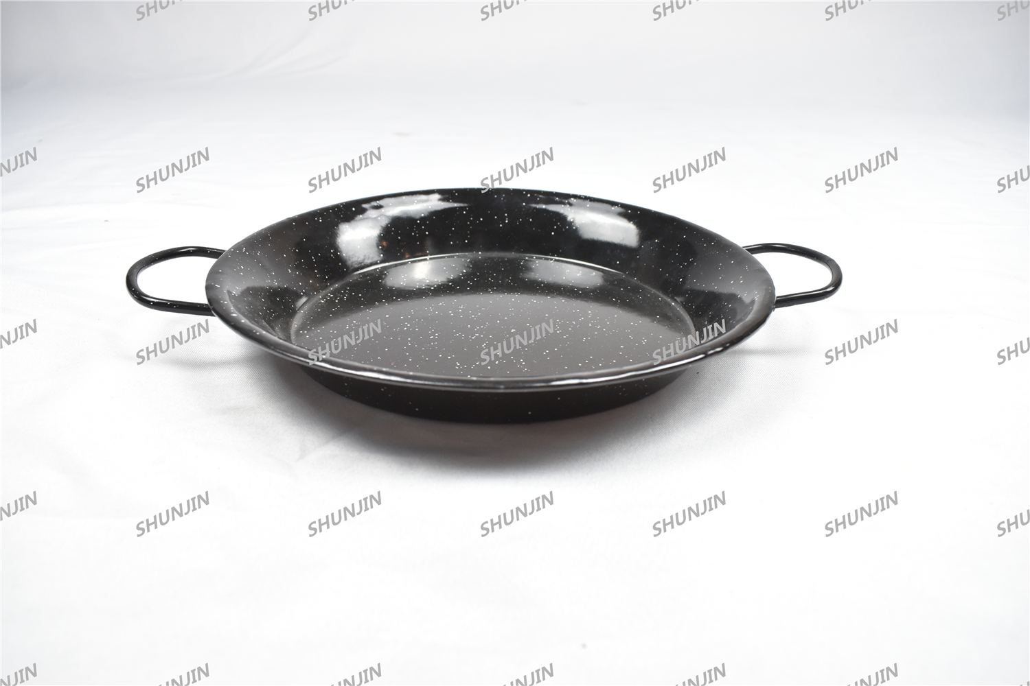 Enamel frying pan with two handles