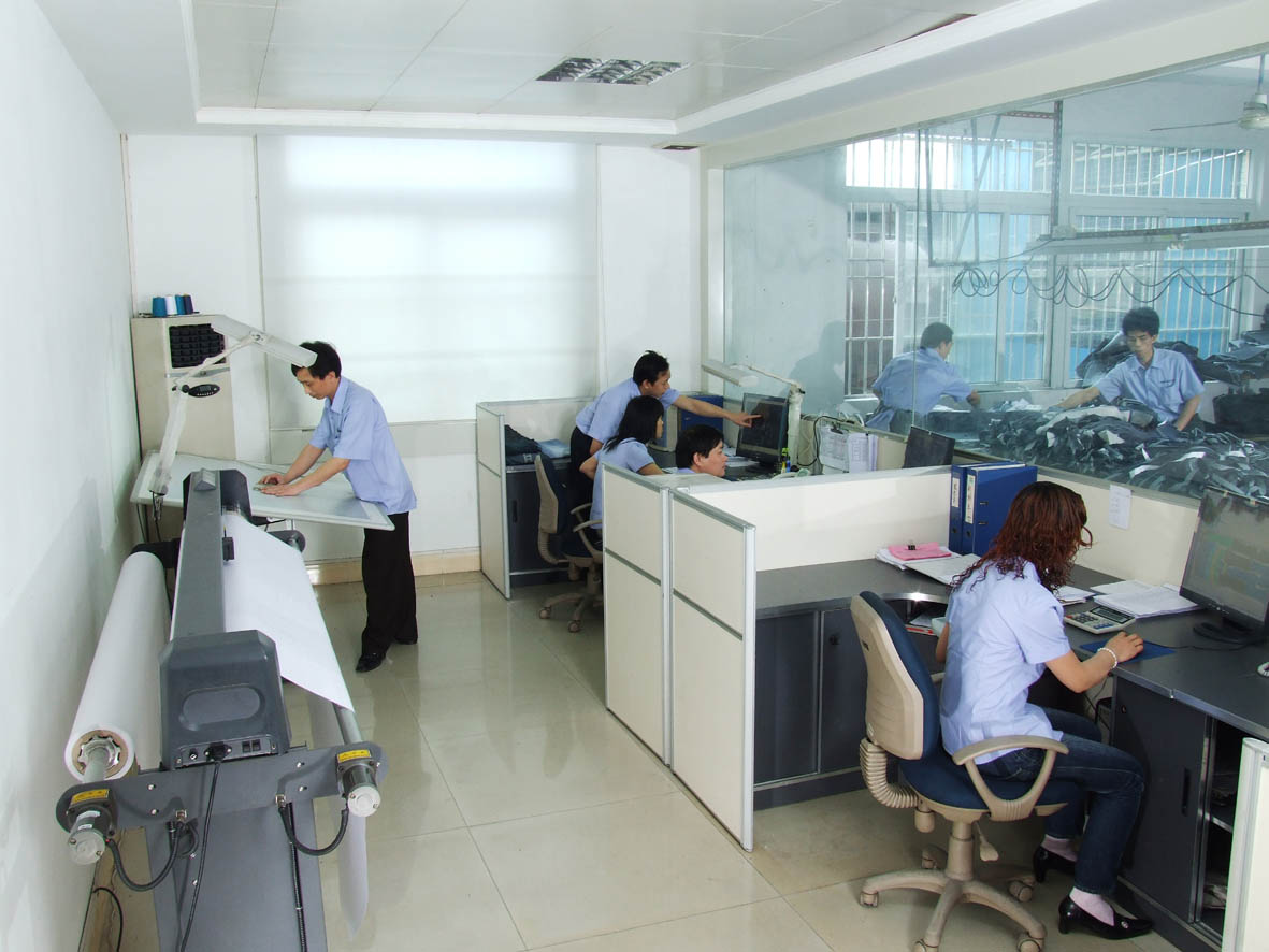 Foshan Shunde District Lanweilong Clothing Co., Ltd. – Photos produits 3