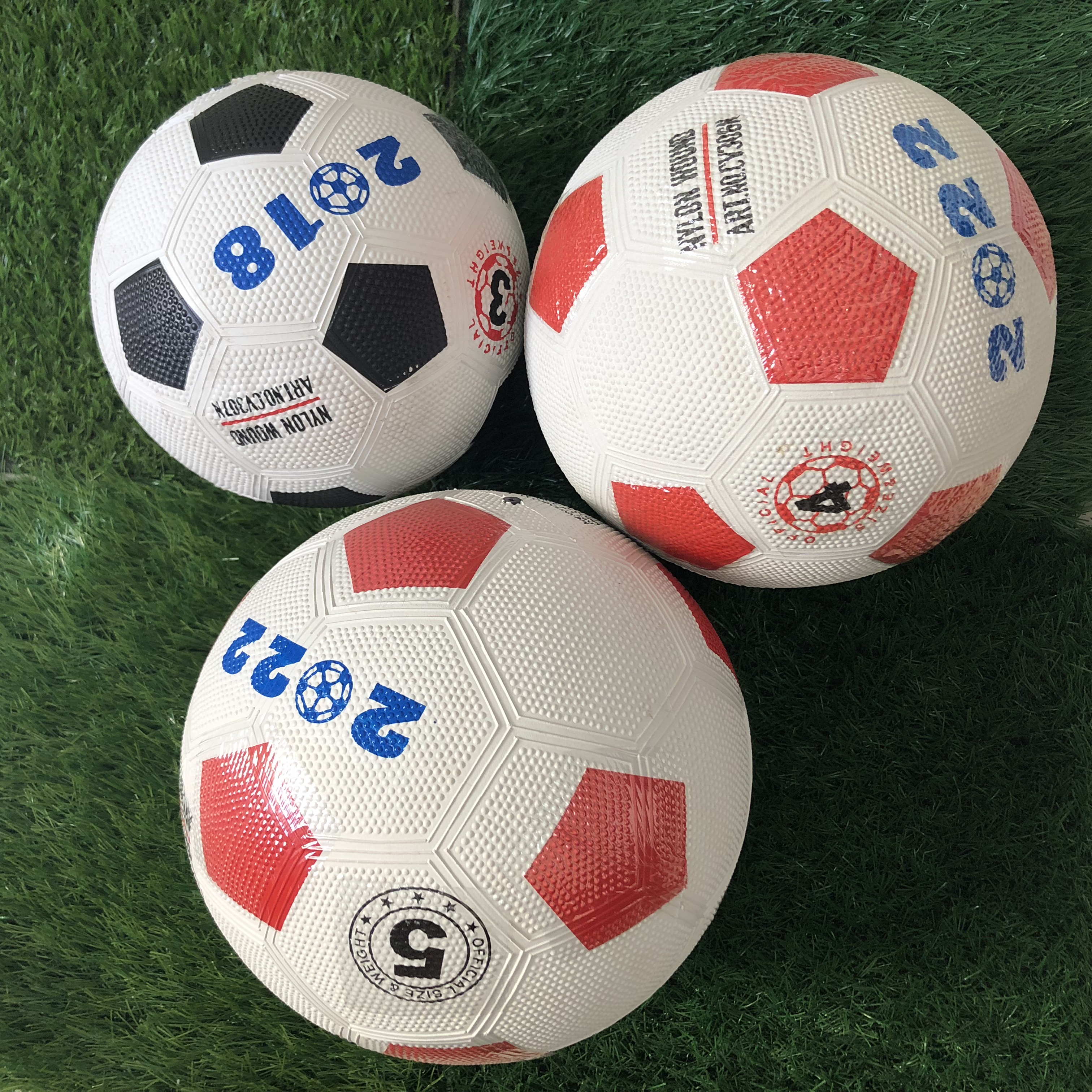 Cangzhou factory hot sale rubber soccer customized logo 2022 design football
