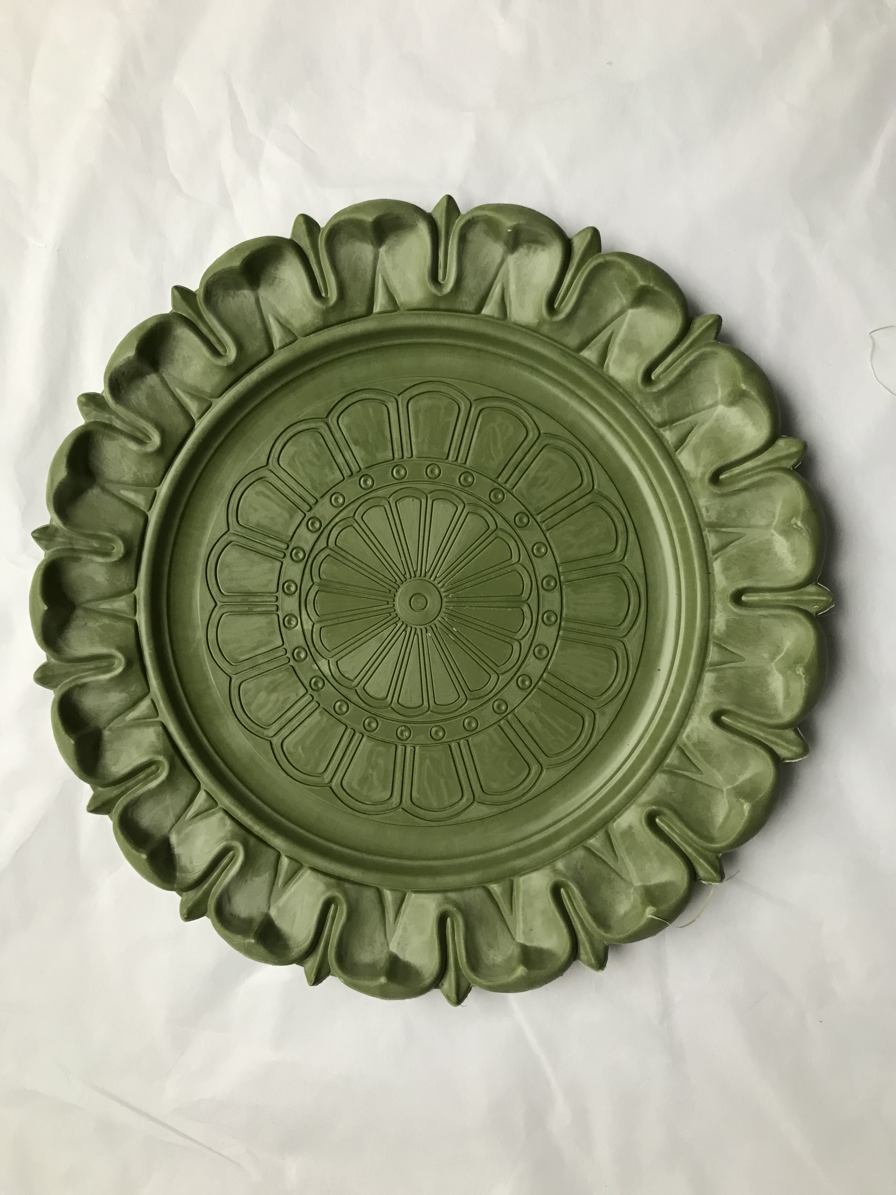Plastic plate