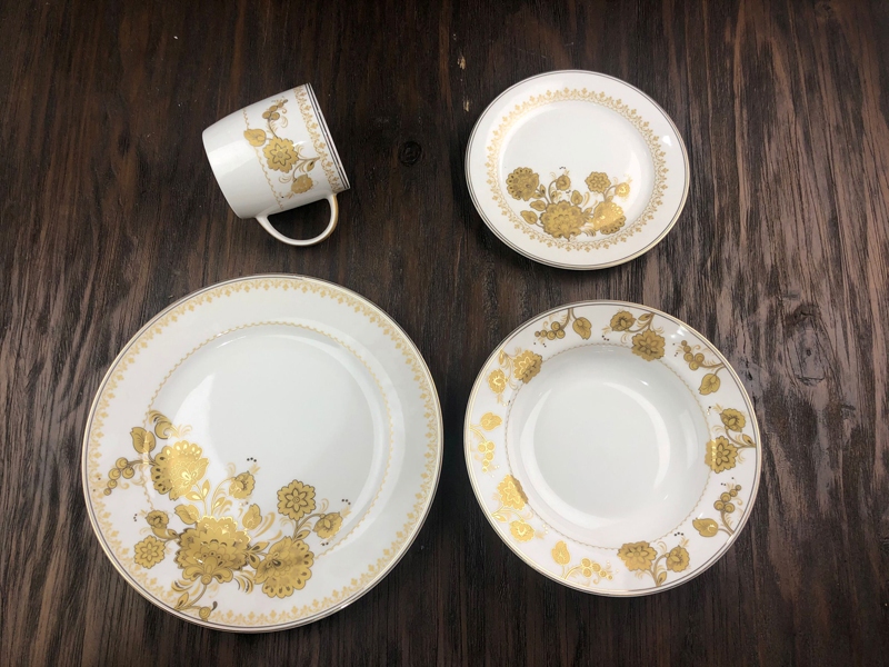 New Bone China Dinner Set