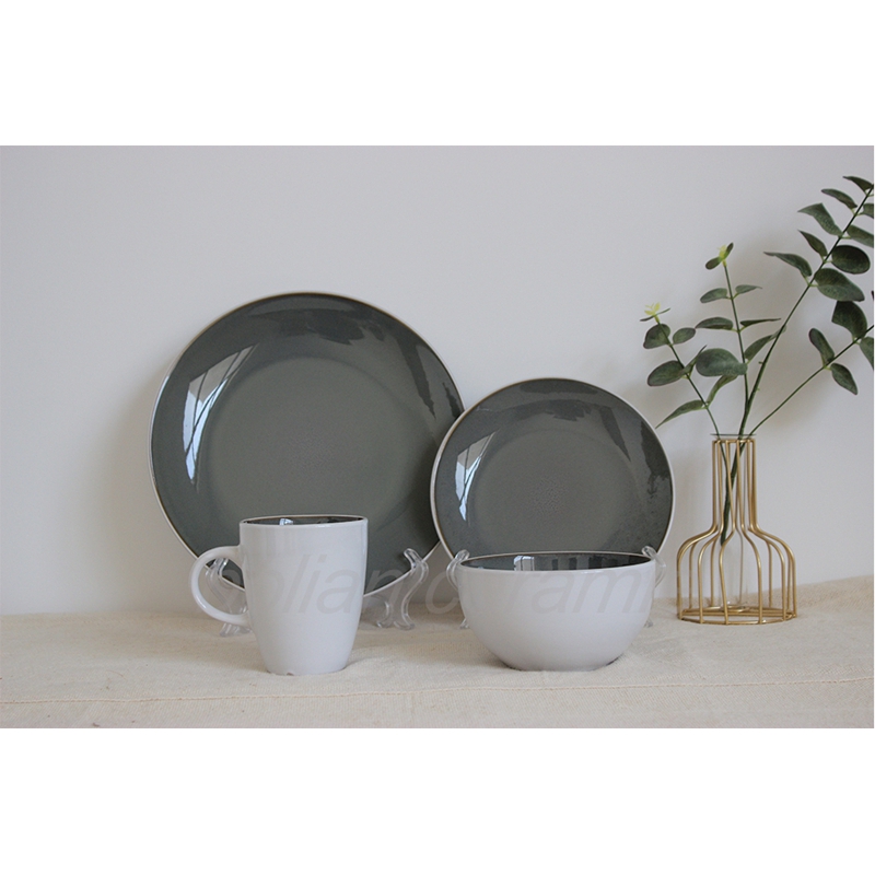 Reactive dinnerware