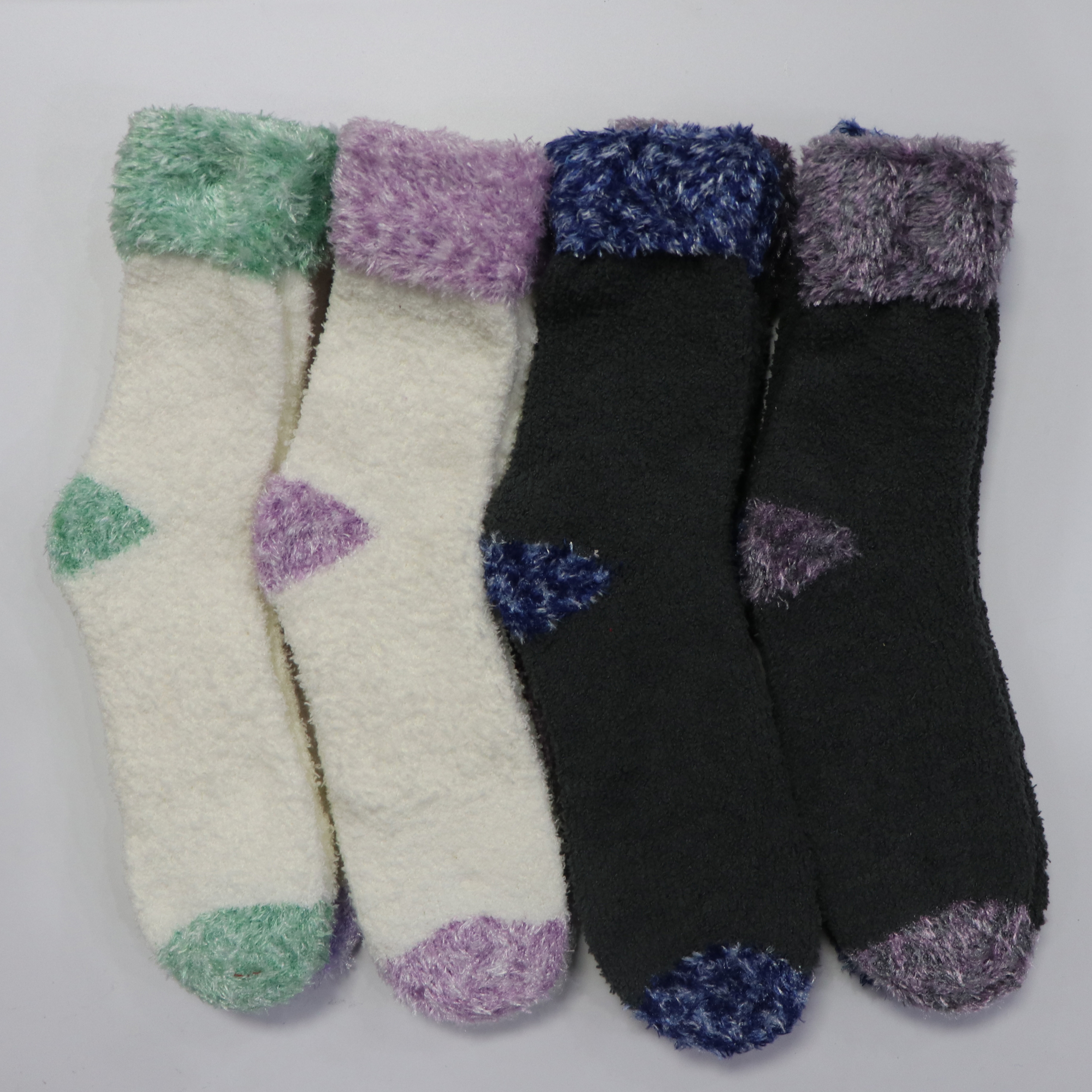 Lady’s cozy crew socks