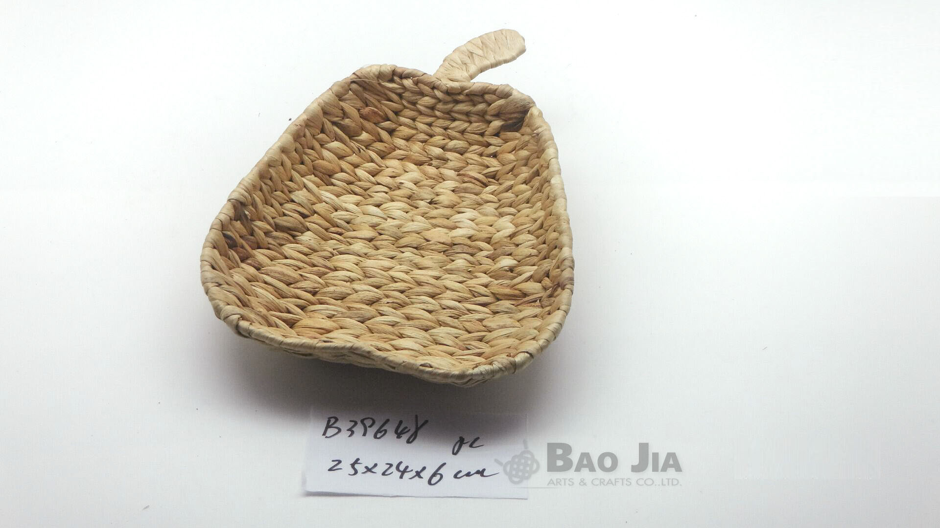 water hyacinth tray in pear shape