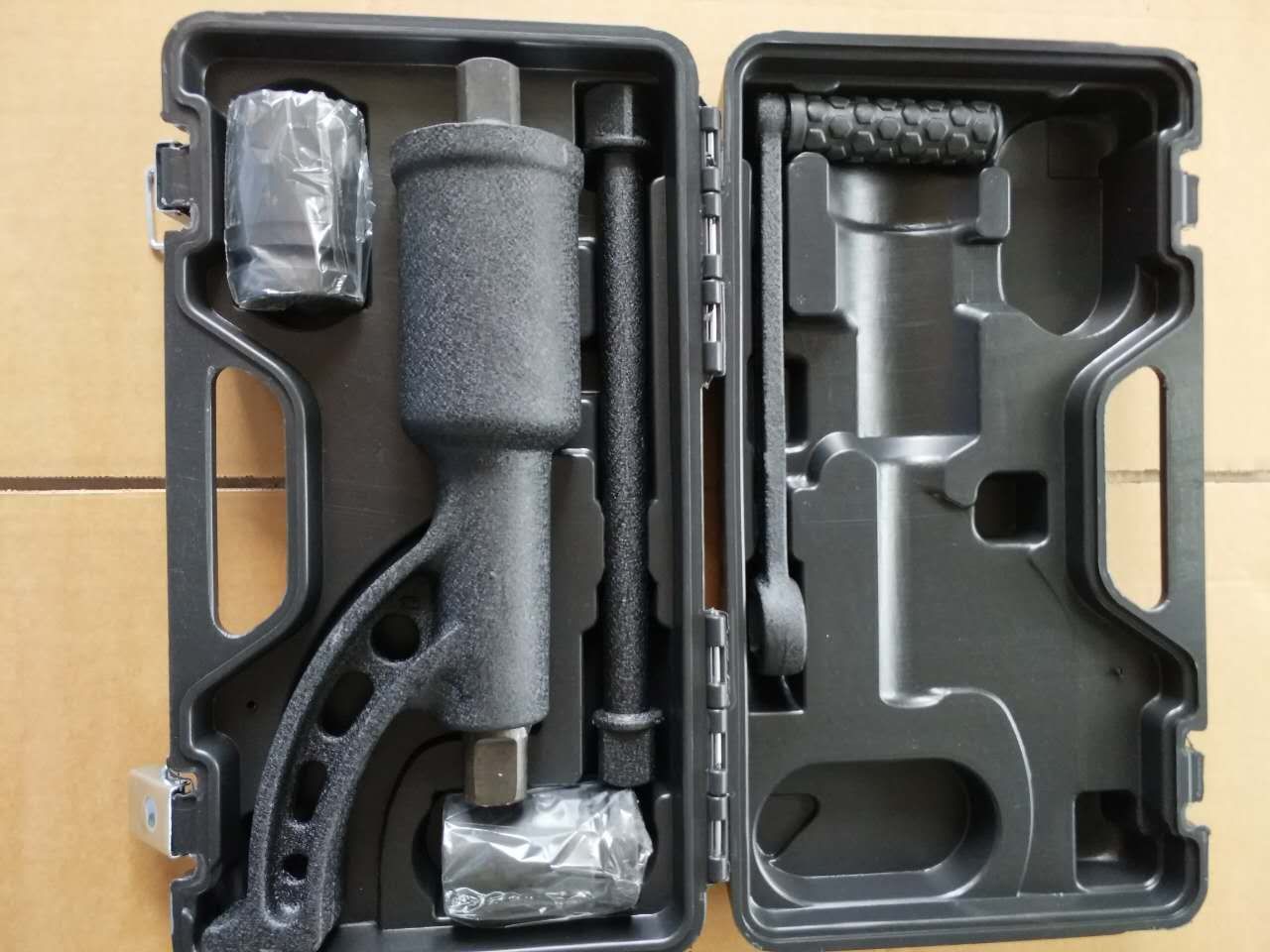 Labor Saving Wrench