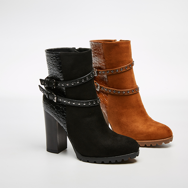 Women's short boots