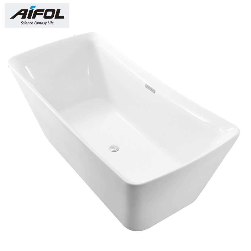 Free standing bathtub