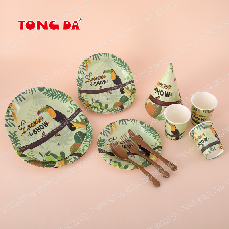 Children's birthday party table layout supplies cartoon theme disposable tableware set plate paper cups