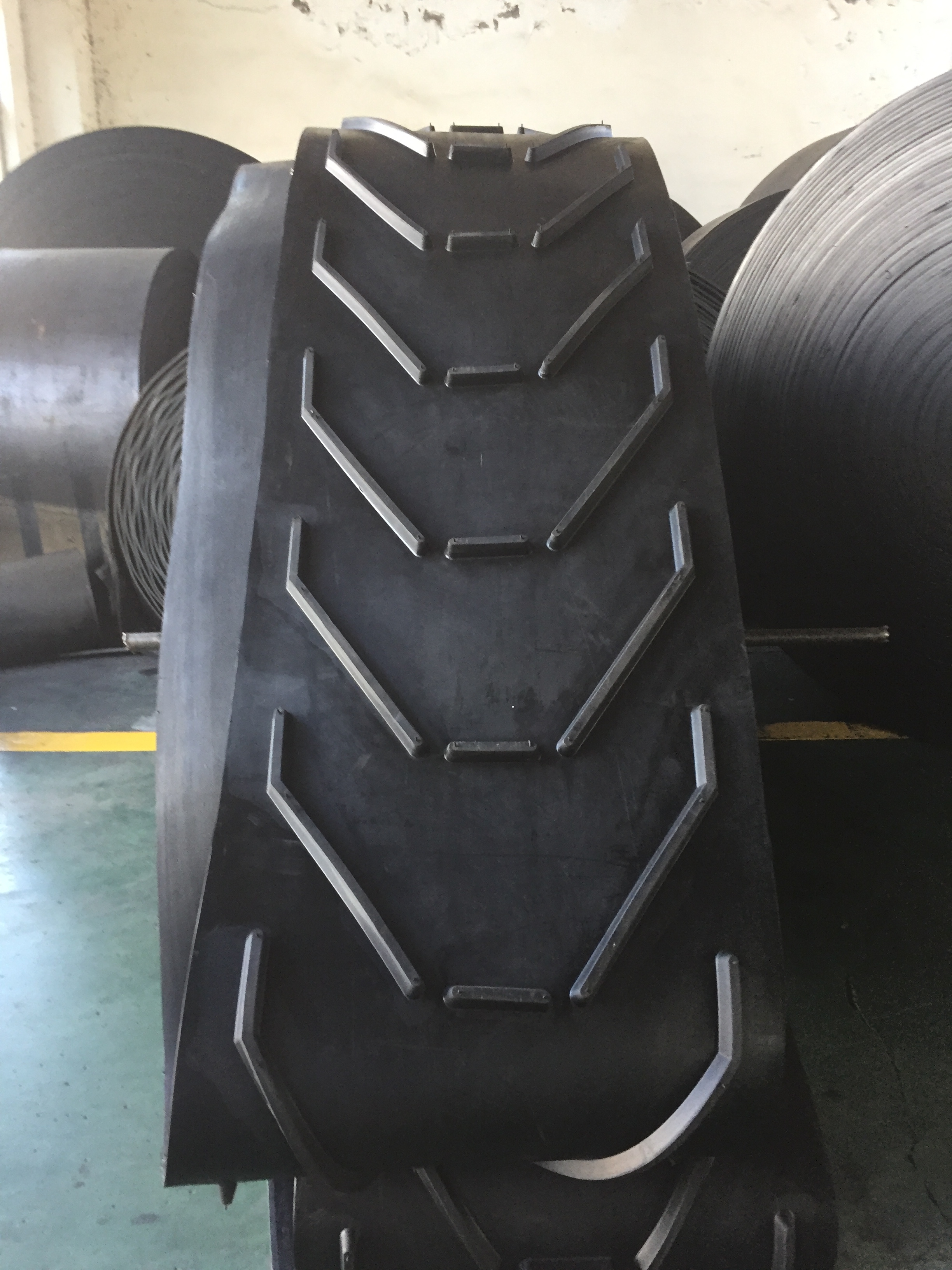 Chevron belt