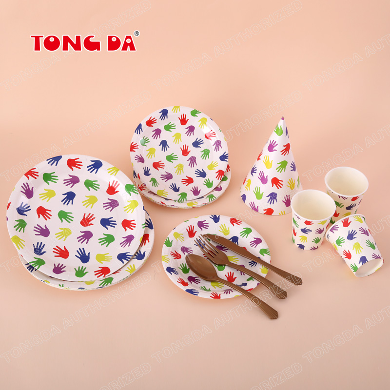 Theme birthday party tableware environmental protection combination set disposable children's birthday dinner party layout supplies