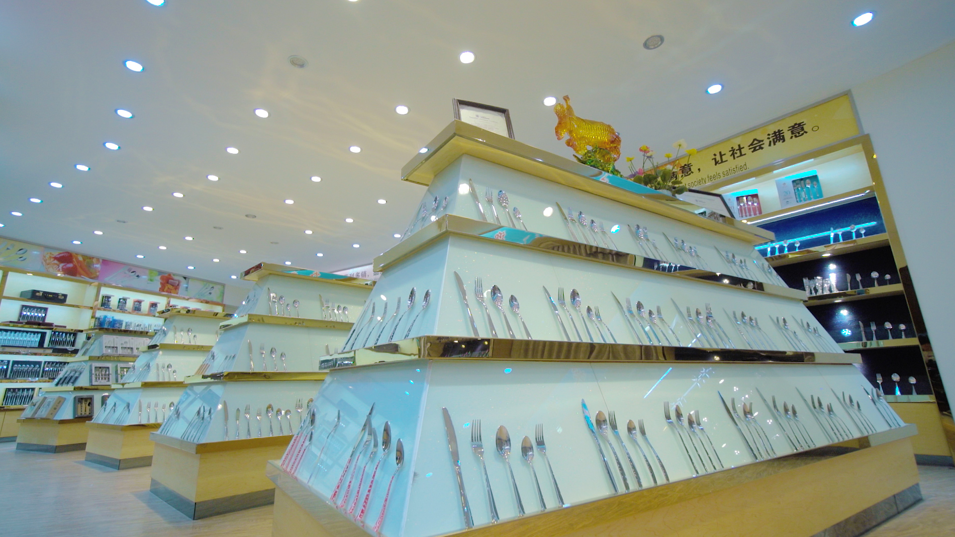 Jieyang Yongle Hardware and Electrical Appliances Factory Co., Ltd. – tableware sets 3
