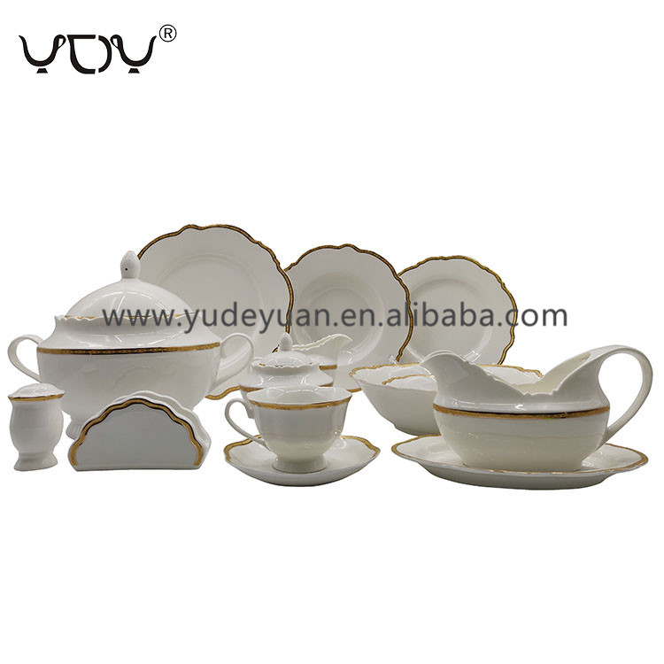 Wholesale Royal Flower Shape English Gold Rim Porcelain 61pcs Dinner Set