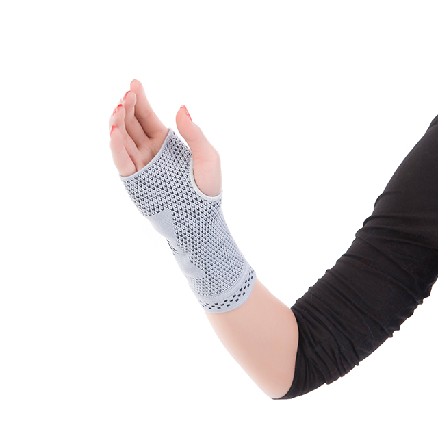 Knitted Palm Support