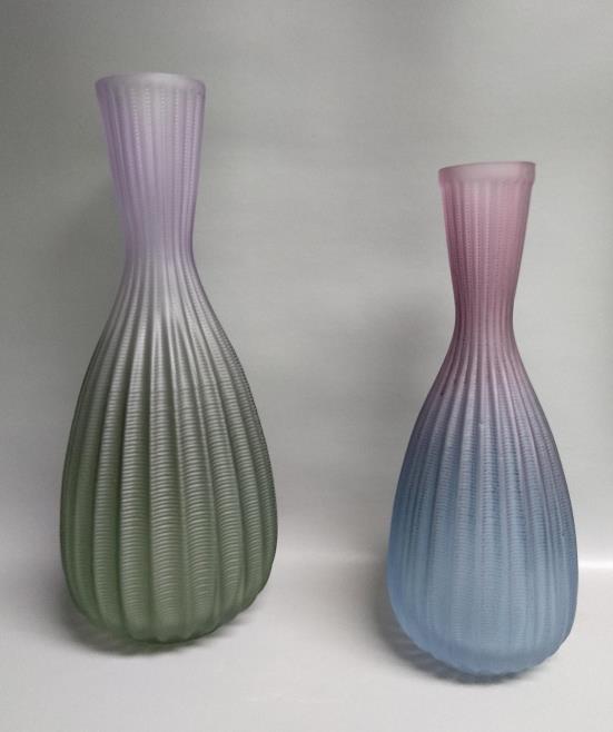 Bese seller Mouth Blown glass flower vases for home decor with spraying color effect ODM OEM