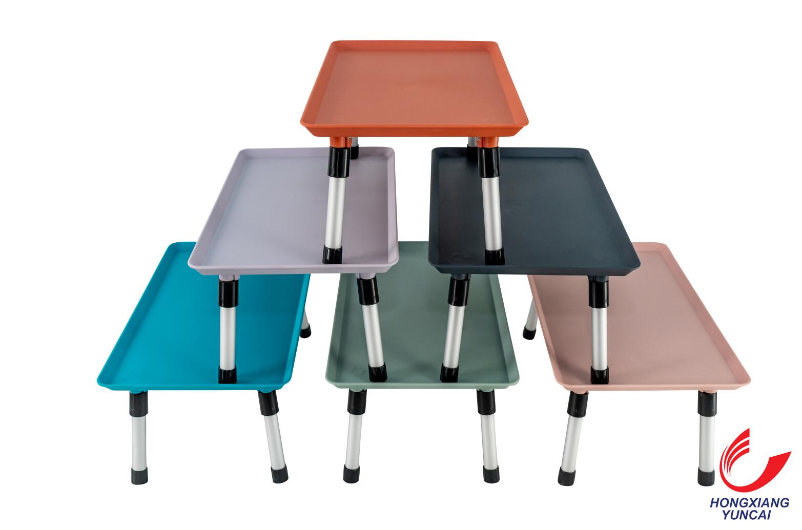 Folding table