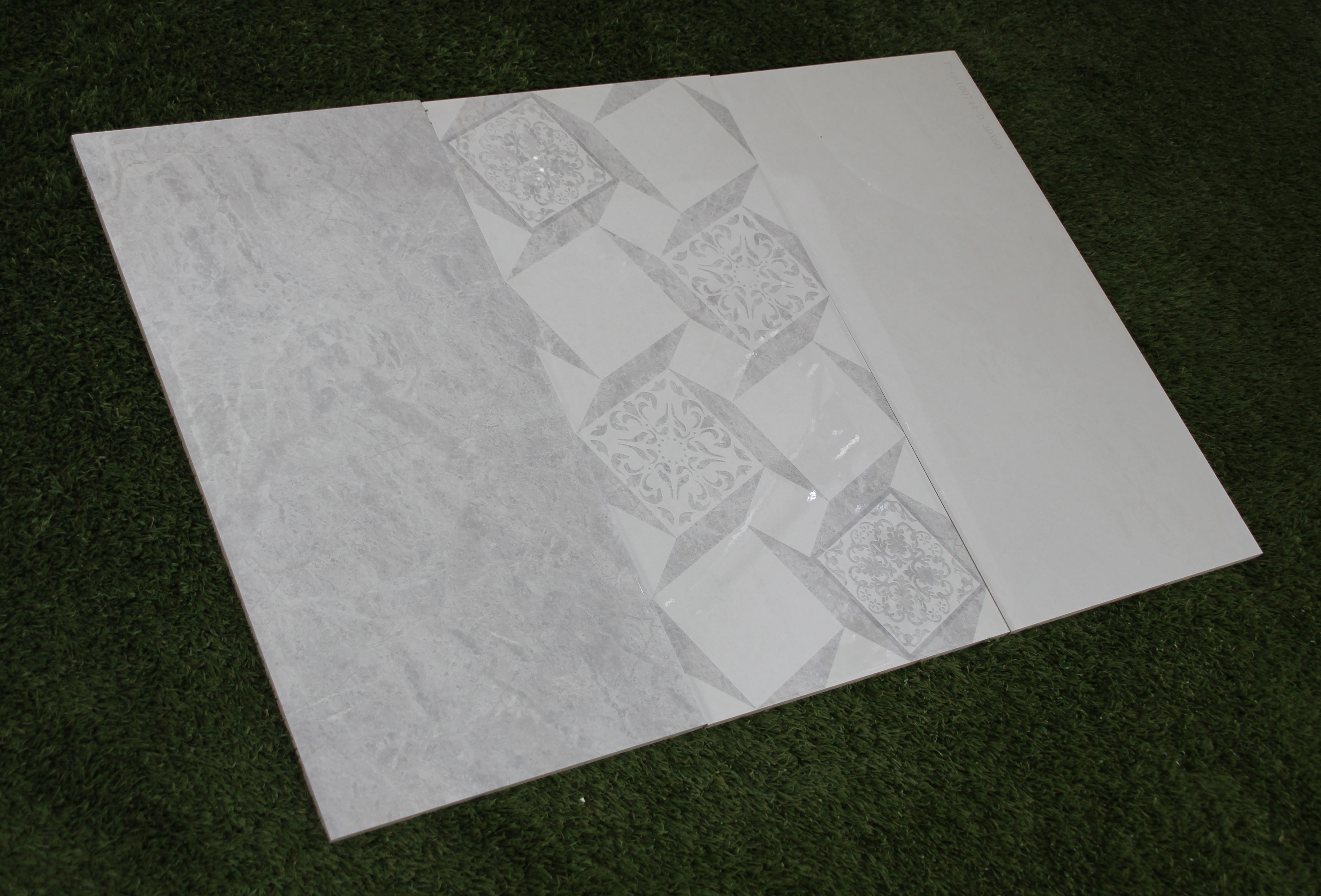 Wall tile