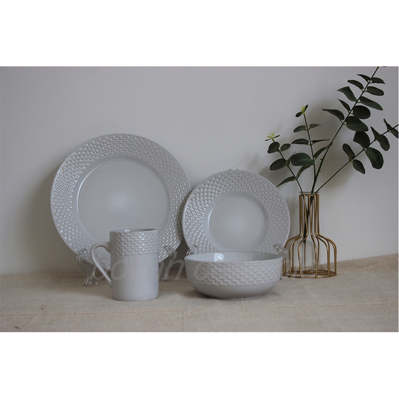 Embossment wth solid color glaze dinnerware