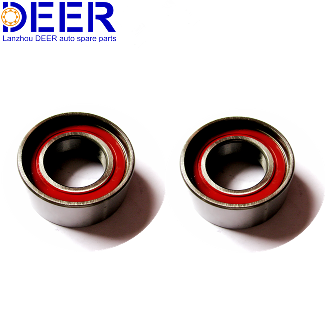 Belt tensioner and pulley
