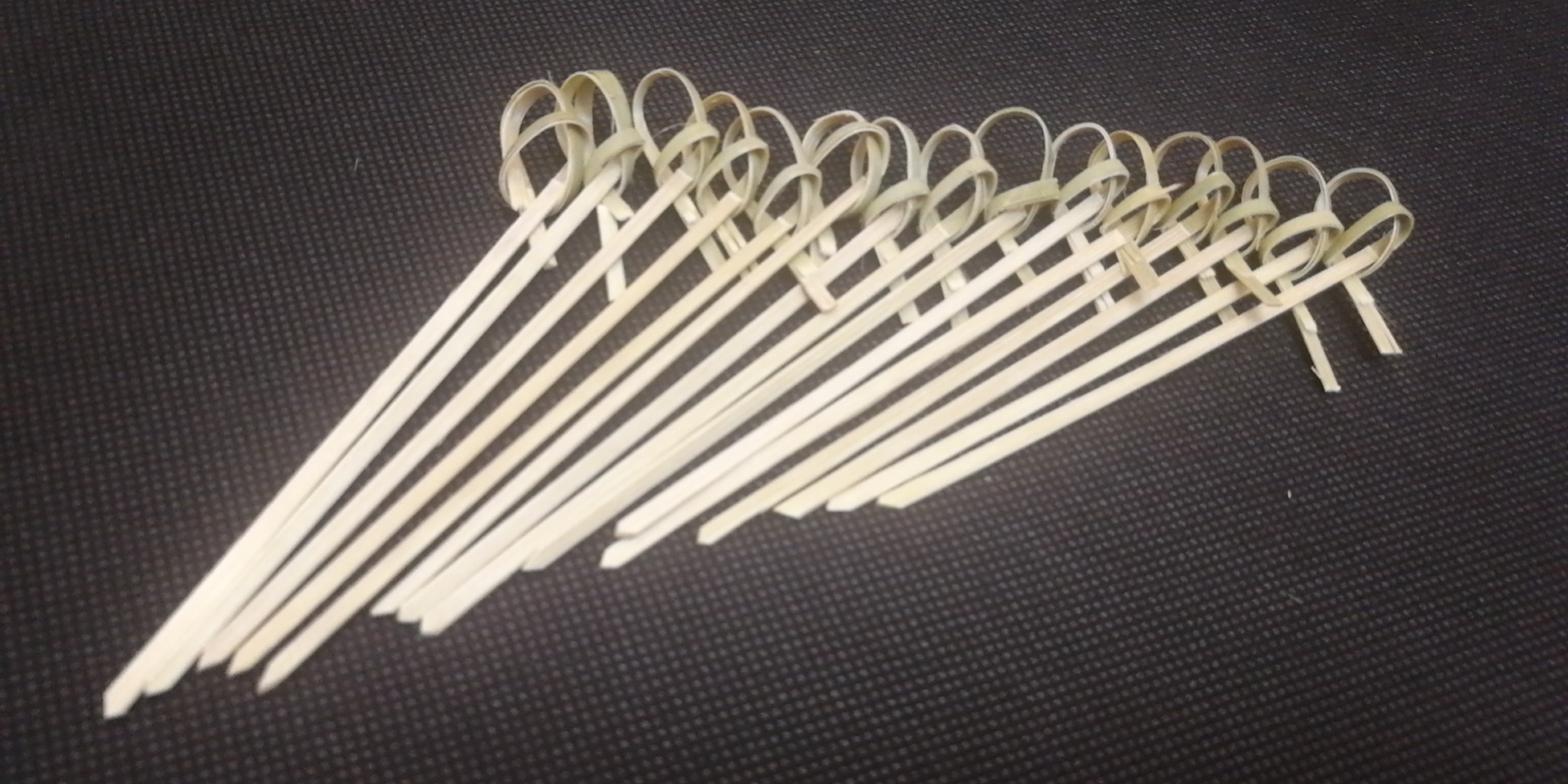 Looped Skewer, knot skewer, skewer