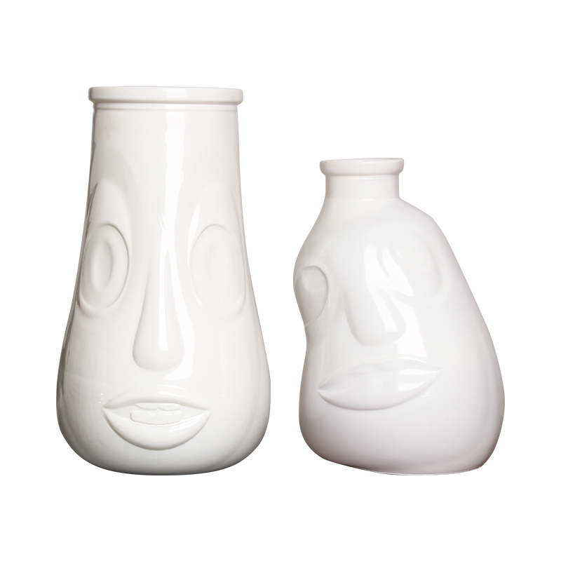 Spray white glass vase