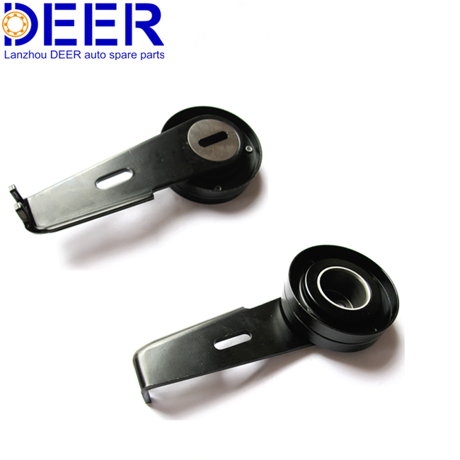 Belt tensioner and pulley