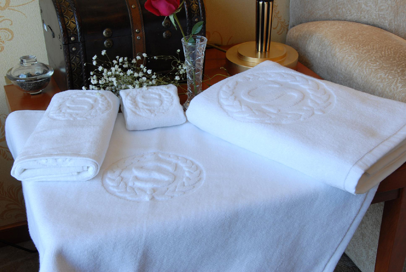 5 Star Luxury 16s 32s Custom Logo 100% Cotton White Bath Hand Face Mat Spa towels for hotel