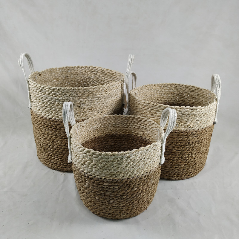 Set of 3 customized seagrass / corn husk storage basket
