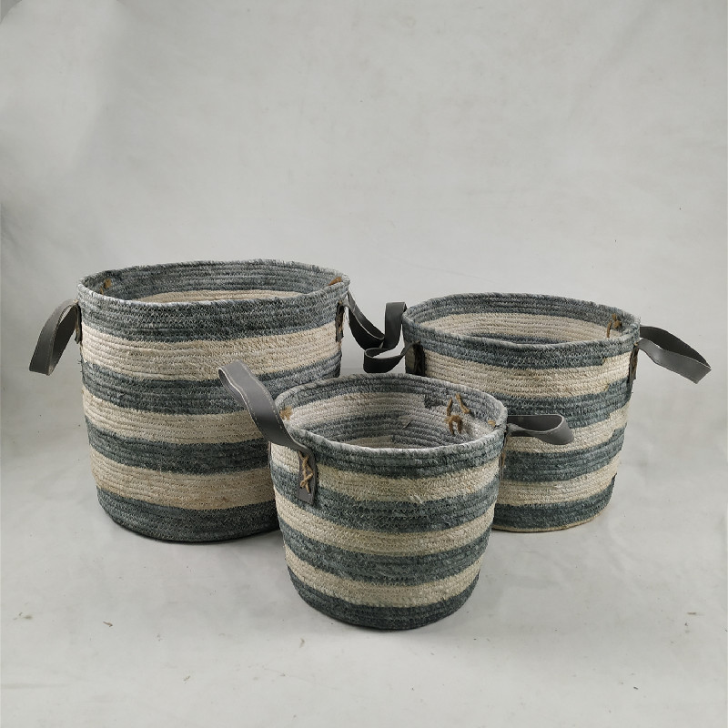 Set of 3 customized corn husk storage basket with leather handle