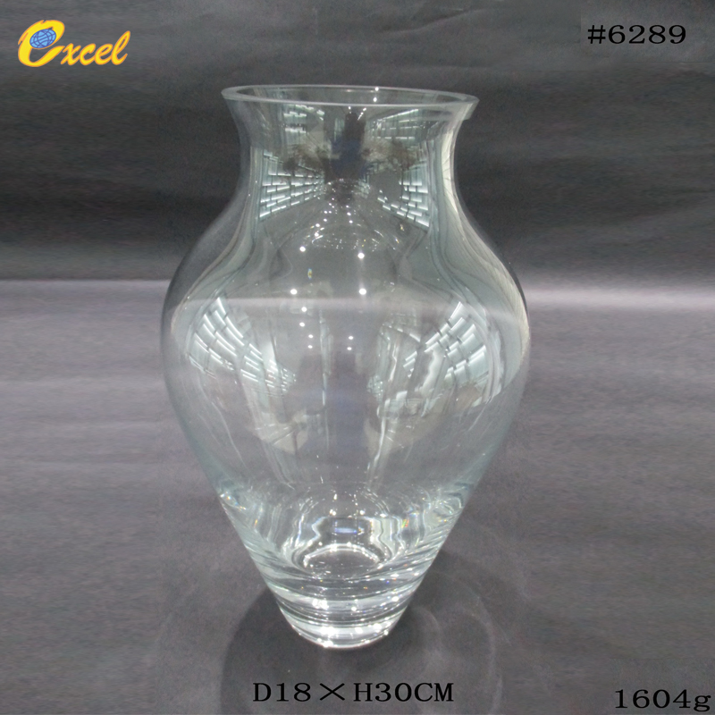 clear glass vase