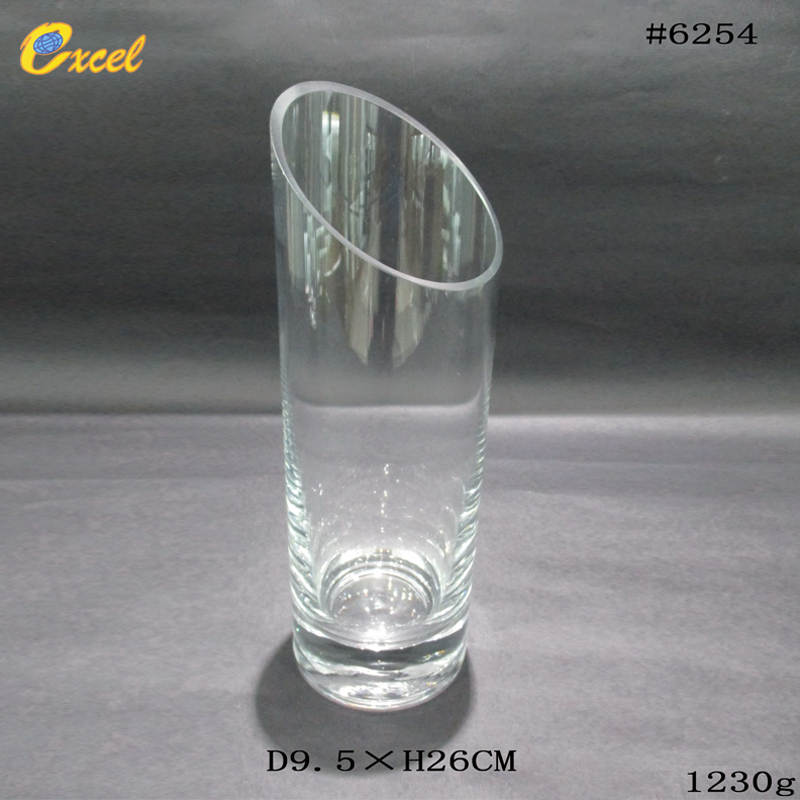 clear glass vase