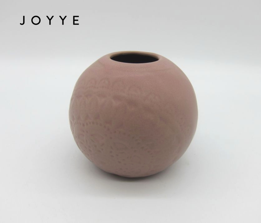 Lace Debossed Matt Reactive Ceramic Vase