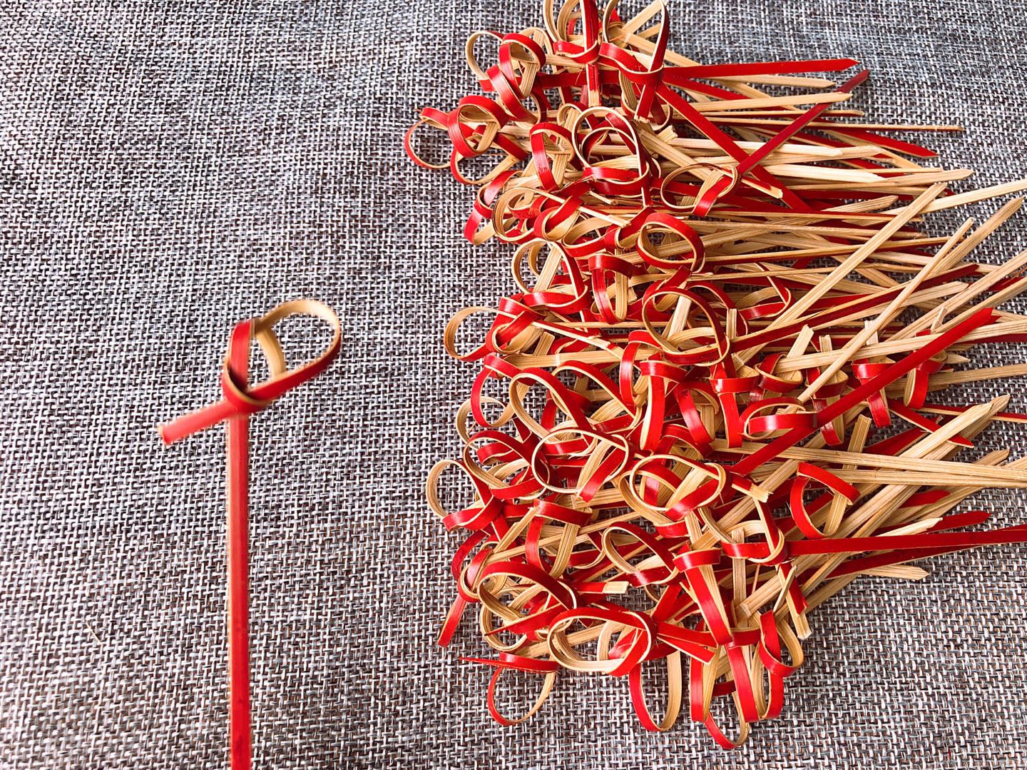 red bamboo knotted skewer
