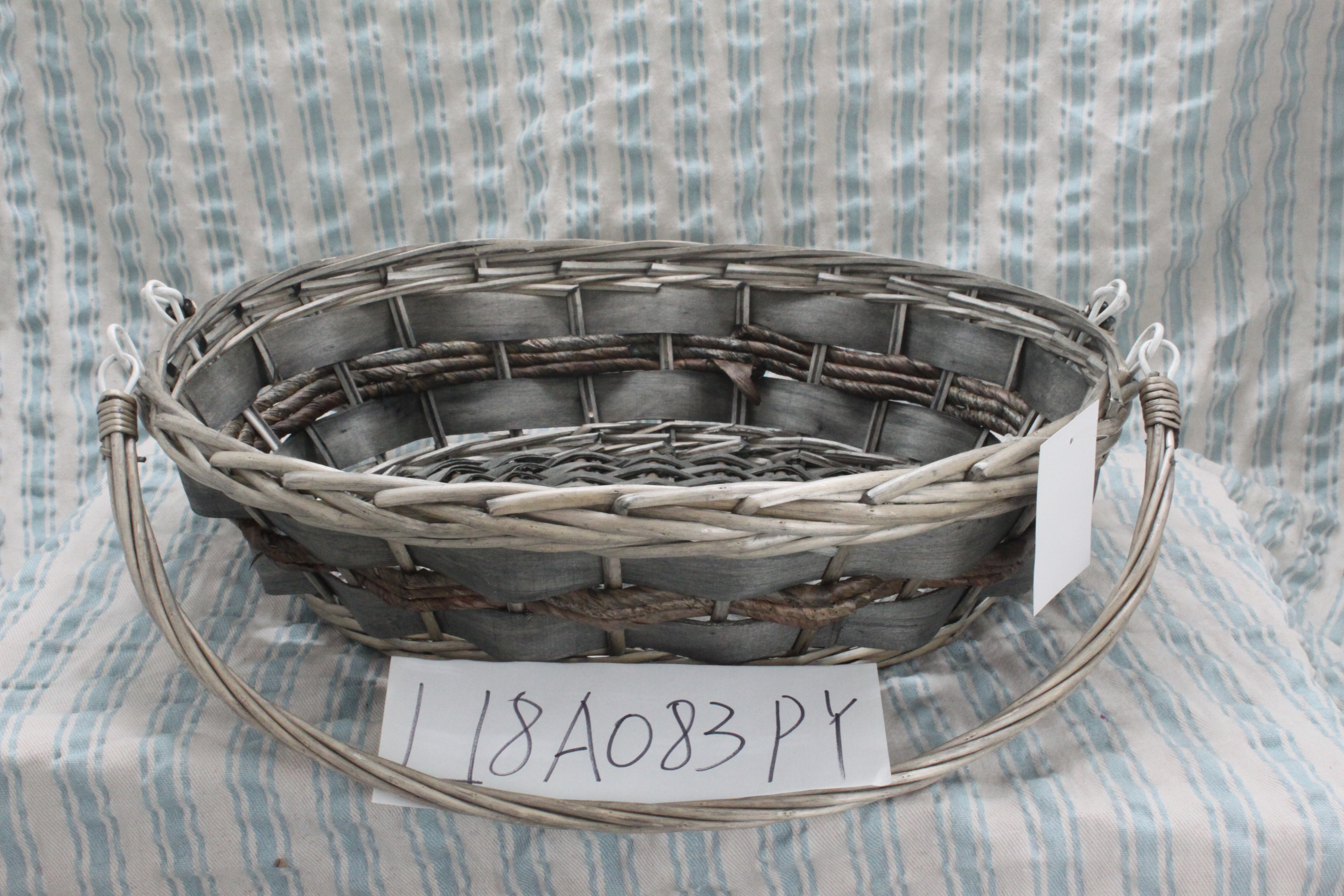 Kingwillow wholesale handweave festival gift wicker storage fruit basket tray storage tray