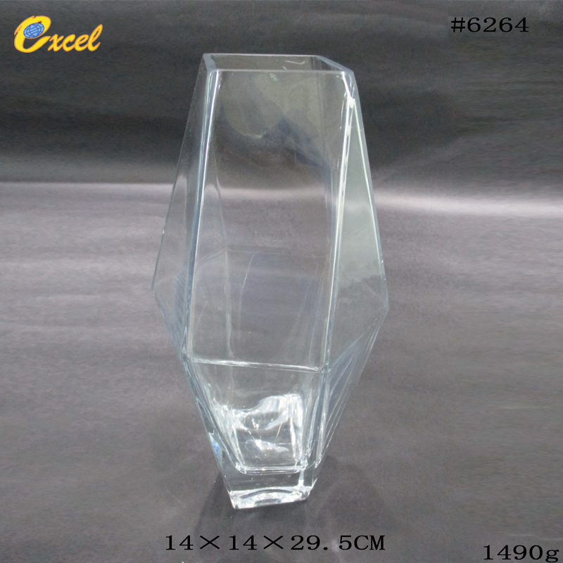 clear glass vase