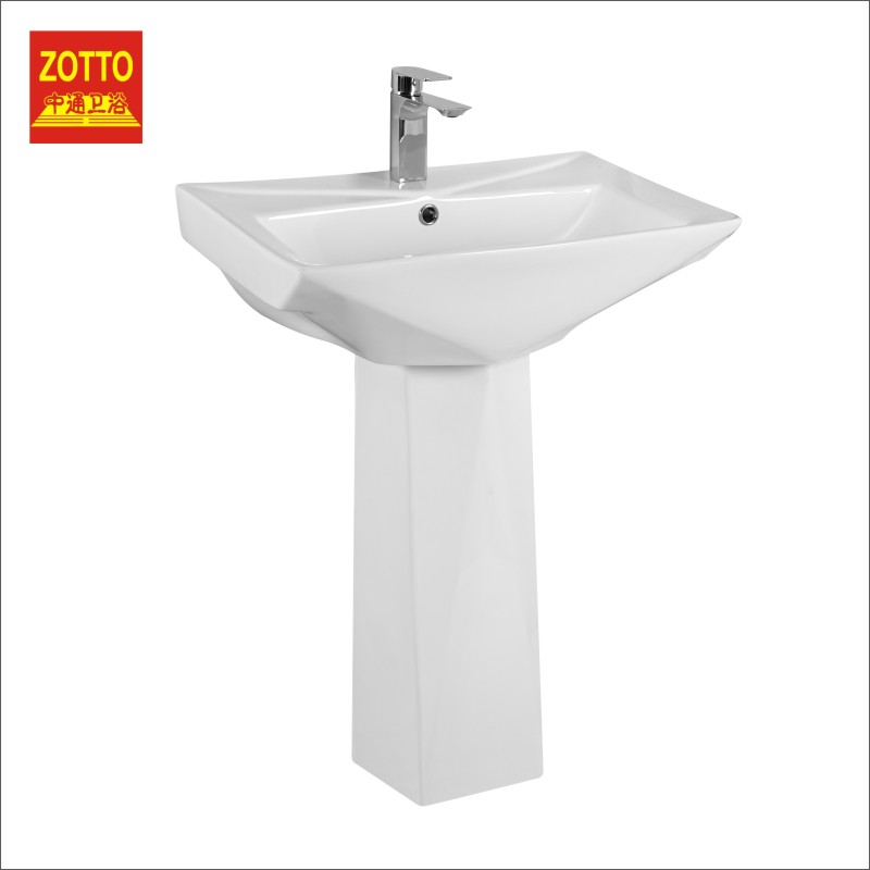 Ceramic Pedestal Basin