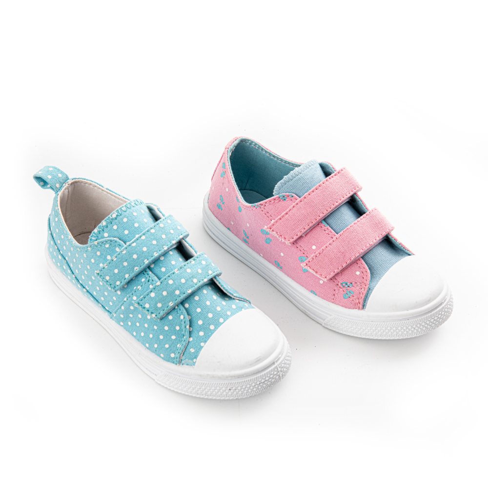Anti-slip Soft Polka Dot Latest girls casual injection canvas shoes