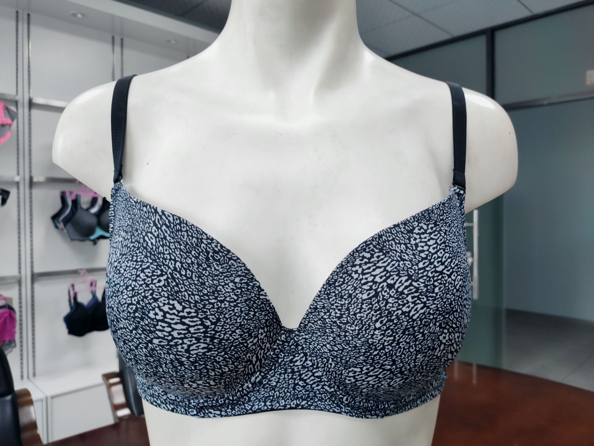 ladies' padded bra