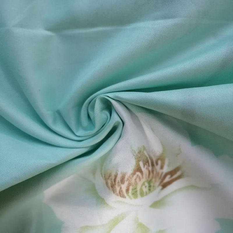 2020 hot sale 100% polyester woven brushed disperse print fabric for bedsheets