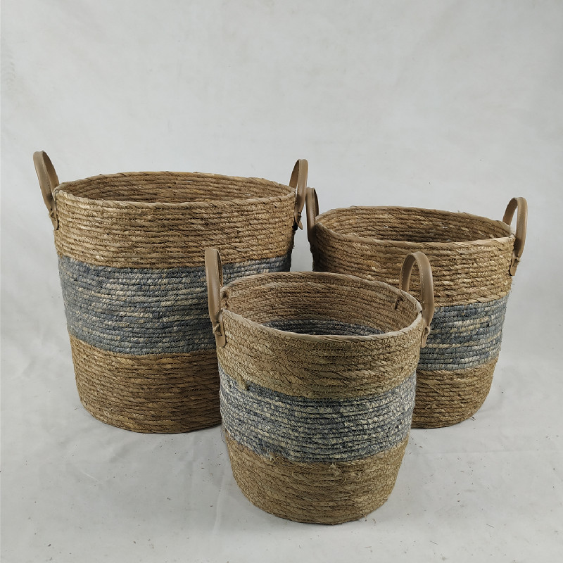 Set of 3 customized seagrass / corn husk storage basket