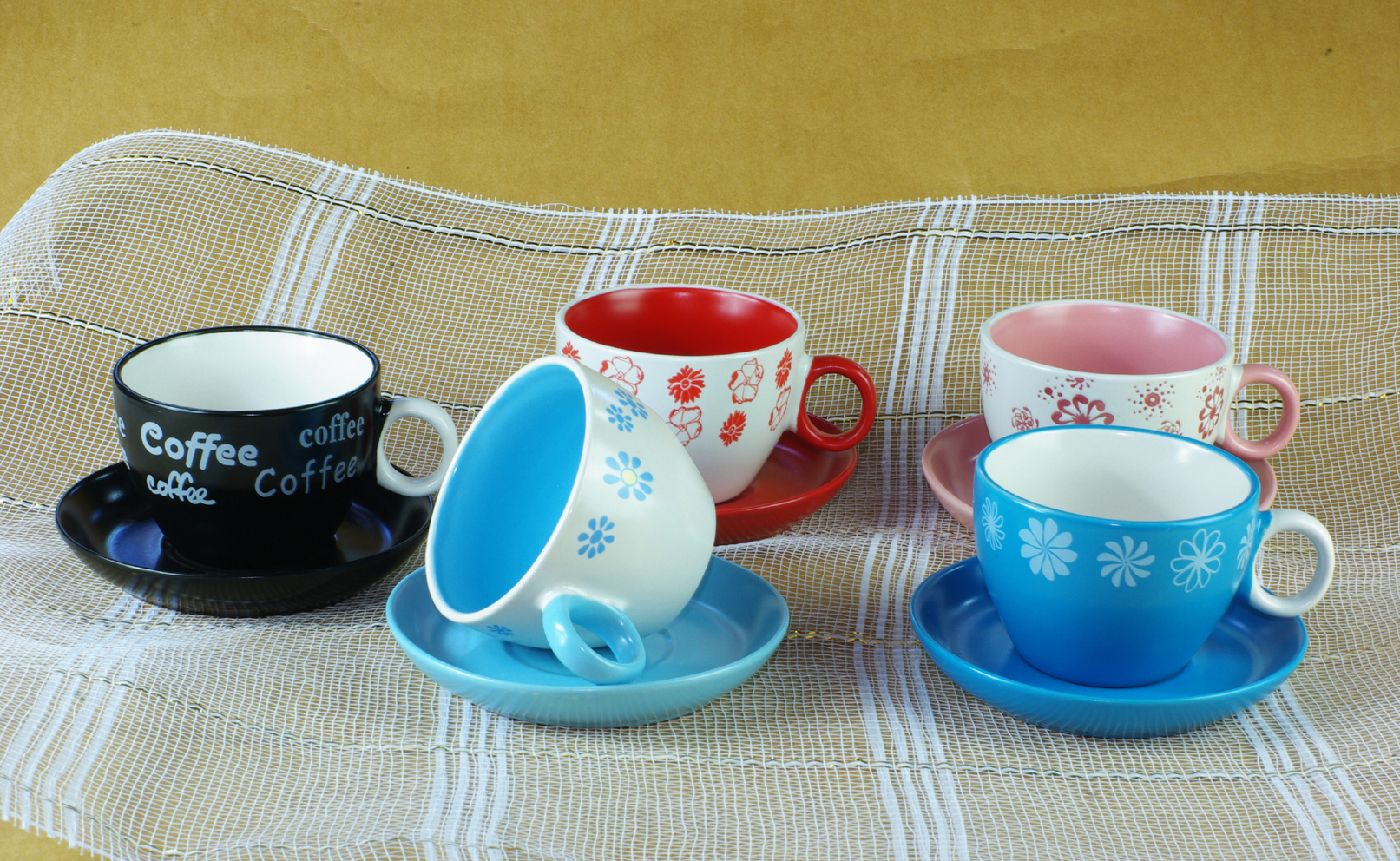 JX0040 cup and saucer set