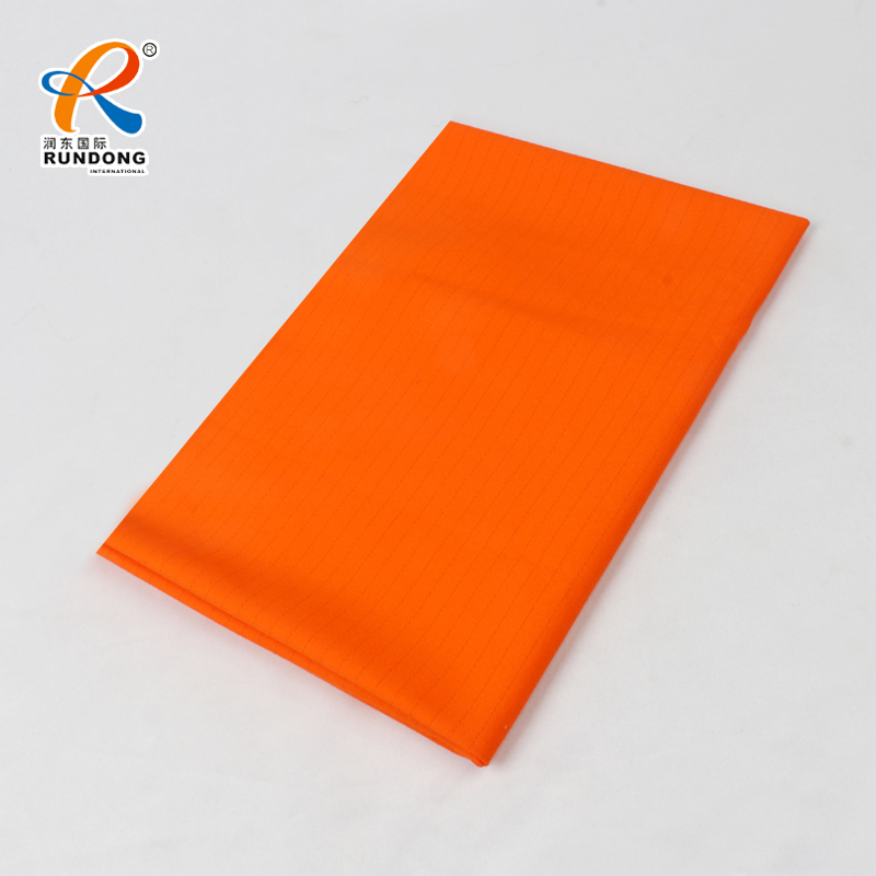 Anti-static polyester and cotton twill fabric