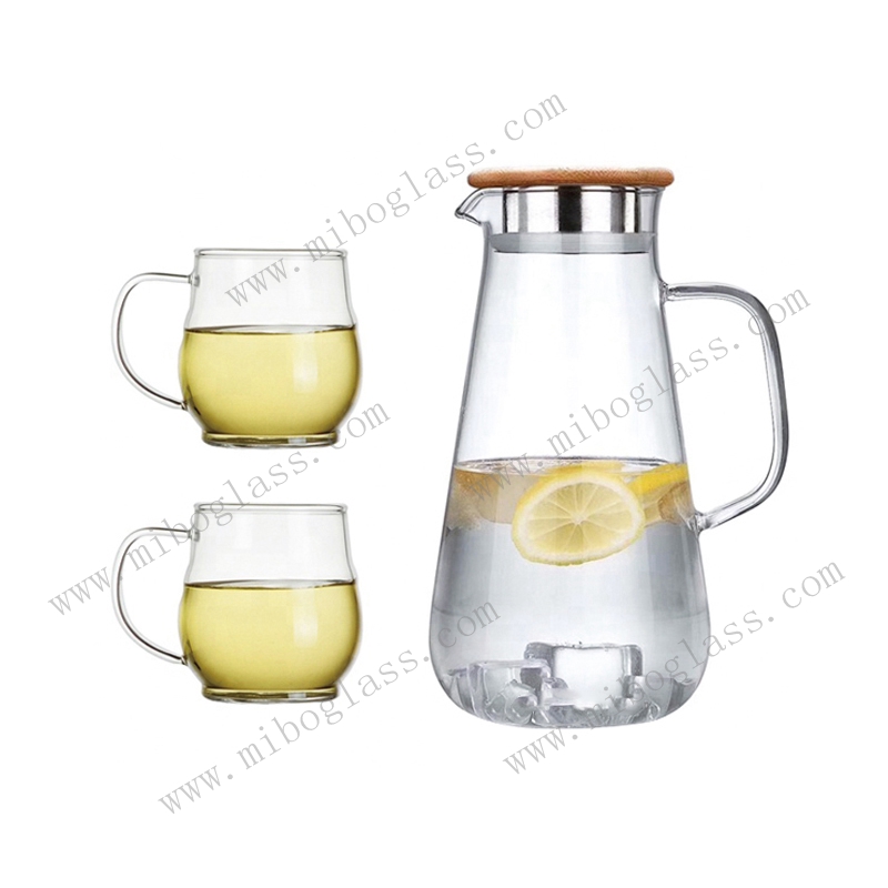 Glass pitcher,borosilicate glass pitcher, glass carafe ,handmade glass pitcher，glass decanter